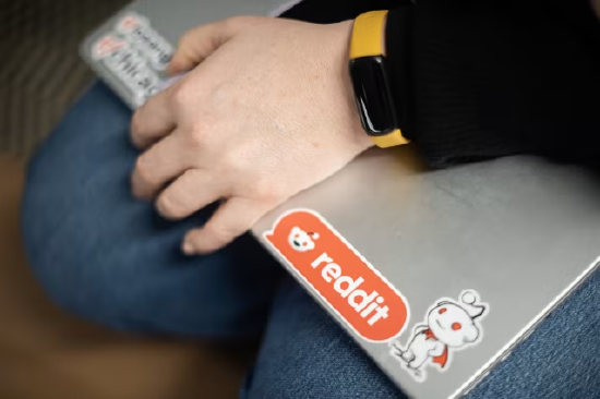 AI重塑营销搜索格局之际，Reddit竭力维持自身本色